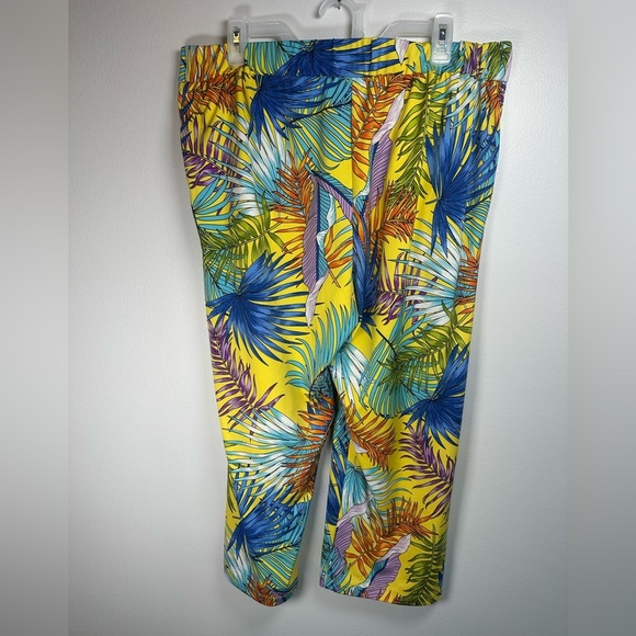 Soho Apparel Yellow and Blue Cropped Pants with Tropical Print Resort wear Large - Picture 2 of 8
